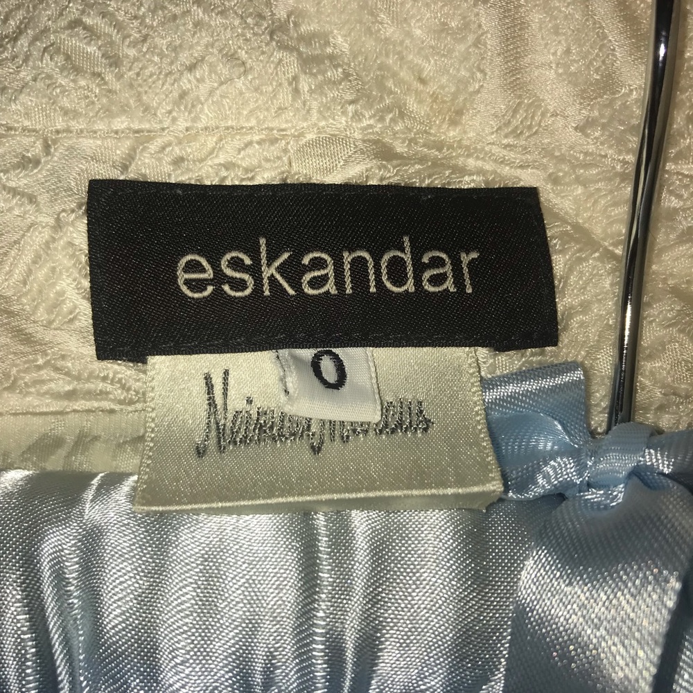 White/cream textured crop blazer! - Picture 4 of 8
